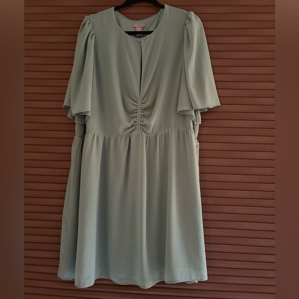 H & M sage colored midi dress size XXL
